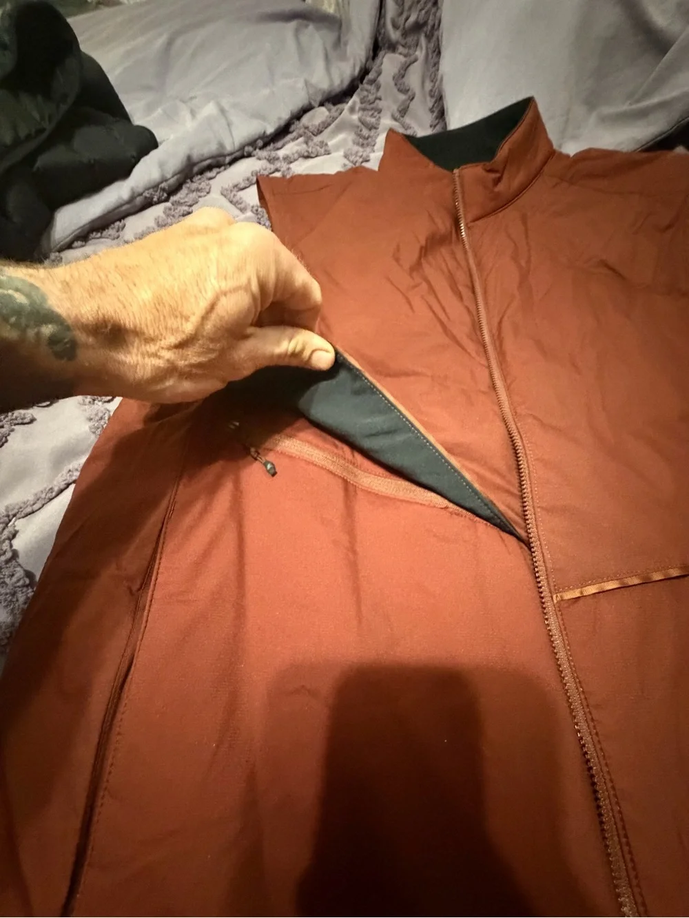 Vertx sleeveless insulated